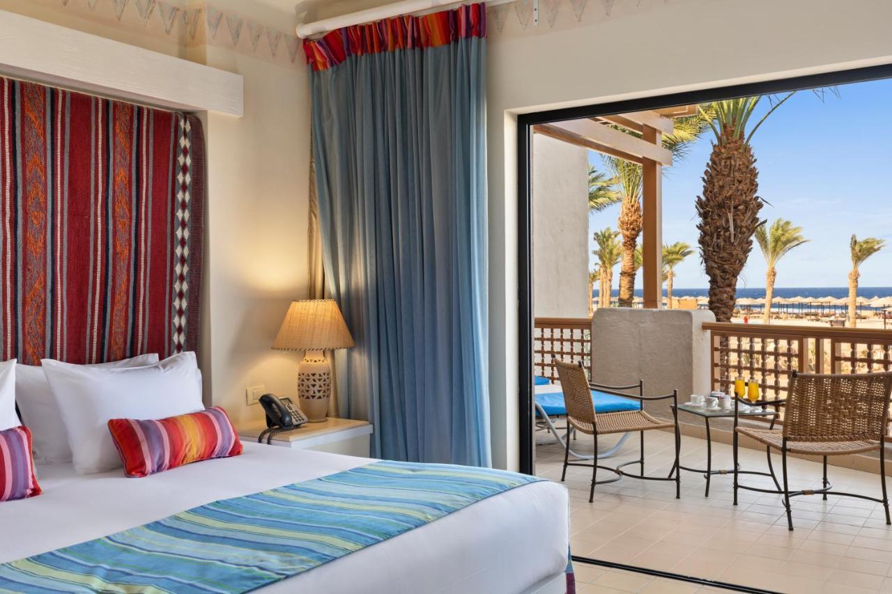Pickalbatros Sands Порт-Галіб Екстер'єр фото A room at the Hilton Sharm El Sheikh
